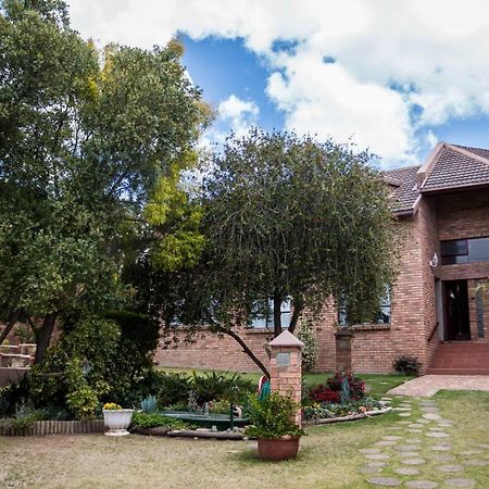 Jenny'S Guest House Grahamstown Esterno foto