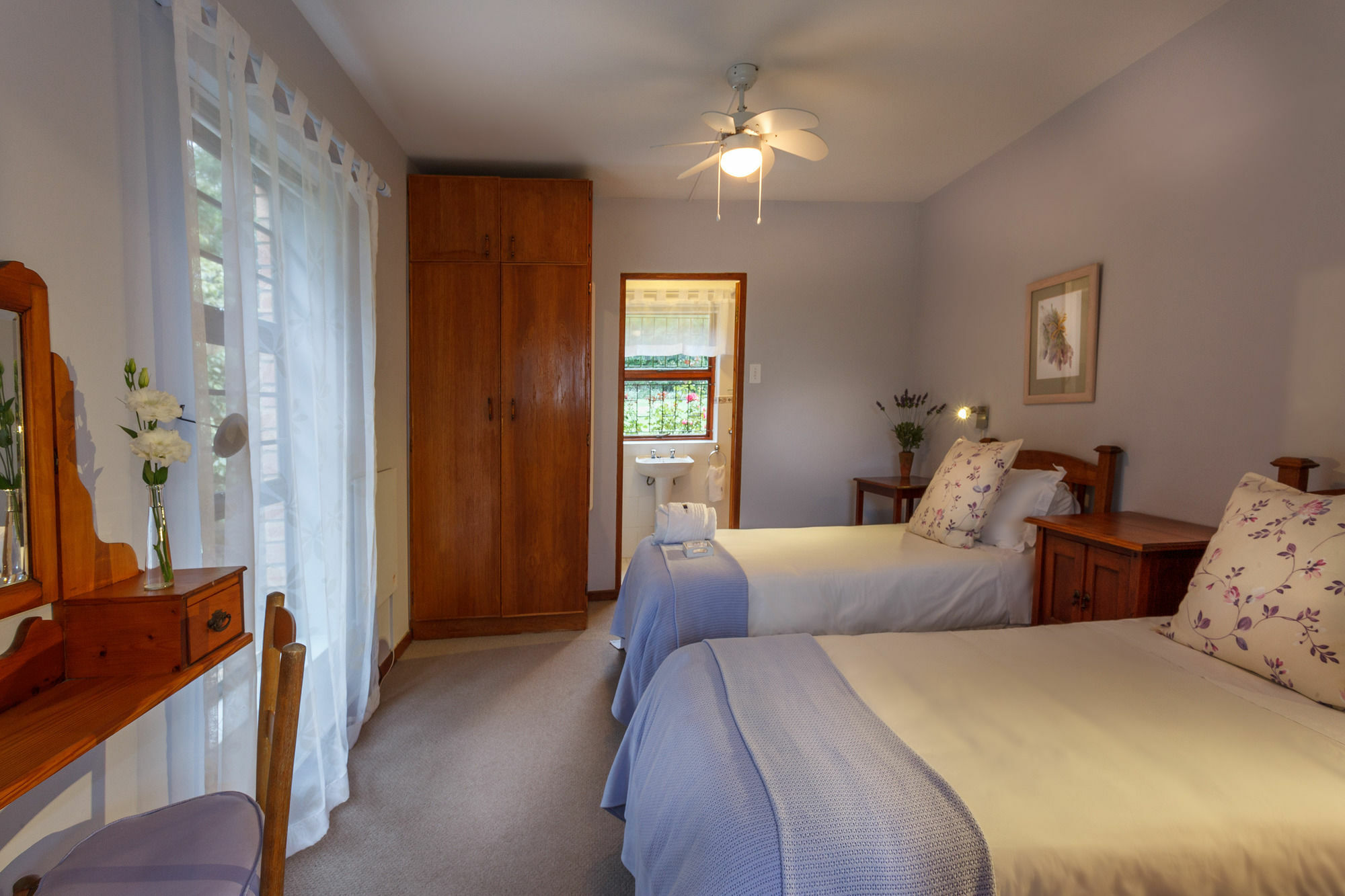 Jenny'S Guest House Grahamstown Esterno foto